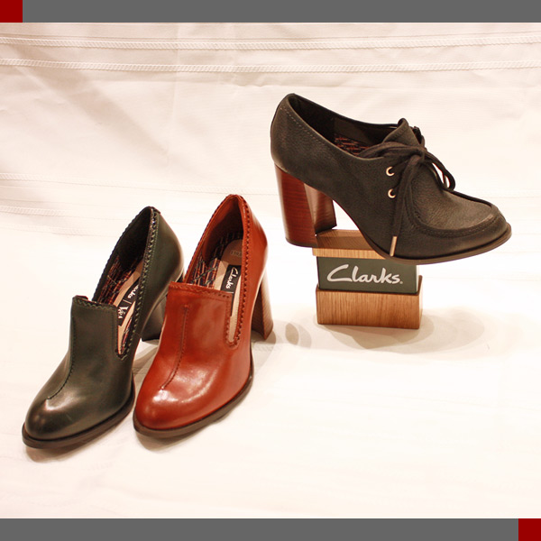 “Clarks” – Donna